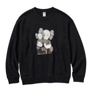 UNIQLO X KAWS SWEATSHIRT SIZE XXL